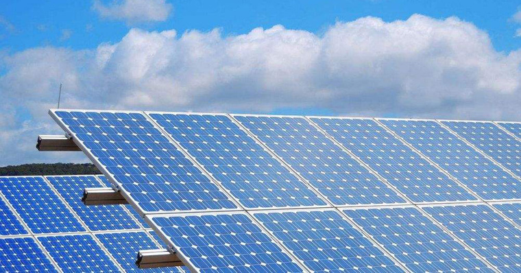 屋頂分布式光伏發(fā)電安裝高度，分布式光伏發(fā)電功率衰減嚴重嗎