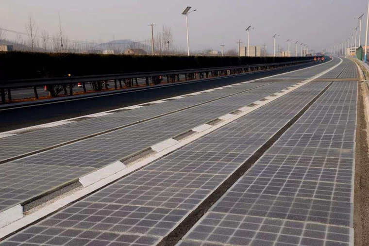 光伏高速公路原理，電動汽車在光伏高速上怎樣充電