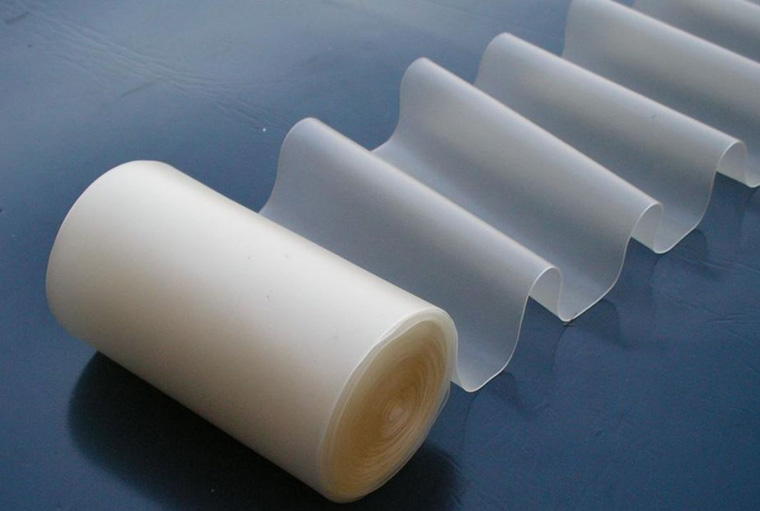 光伏膠膜使用壽命，poe材料生產(chǎn)工藝流程